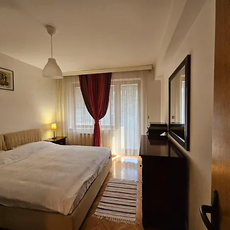 Premium 1 One Bedroom Maksim Gorki Street 8 Apartamento