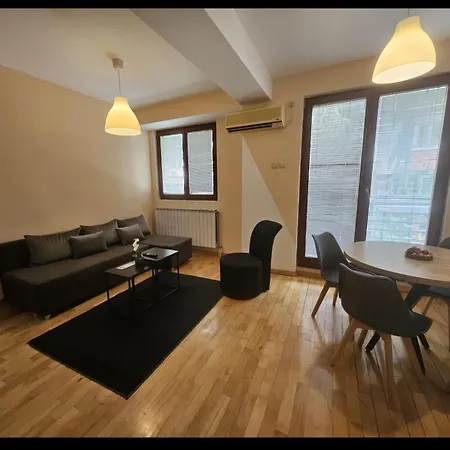 Premium 1 One Bedroom Maksim Gorki Street 8 *