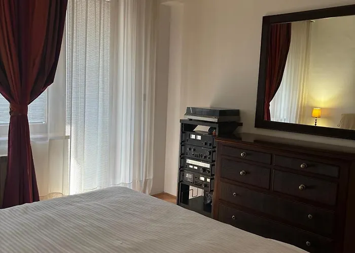 Premium 1 One Bedroom Maksim Gorki Street 8 *